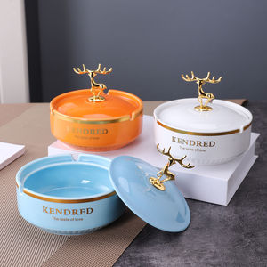 Cendrier en céramique Mystic Arts avec couvercle, motif cerf, grande capacité, objet décoratif de table - Product Image 1