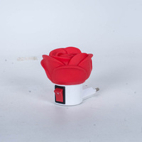 Veilleuse LED GuangLi W007 Mini Rose à interrupteur, design moderne et autonomie de 8000 heures pour chambre à coucher