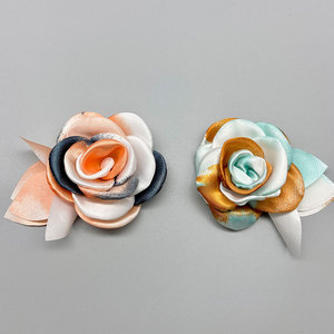 Flores de Tela Hechas a Mano con Técnica Tie Dye 3D, 7cm, para Decorar Cabello, Zapatos, Bolsos y Ropa - Product Image 4