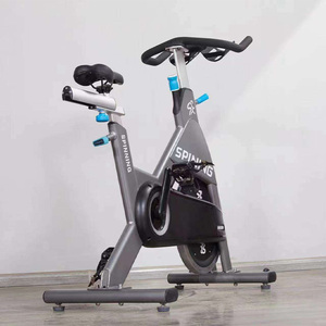 <span class=keywords><strong>Bicicleta</strong></span> magnética para interiores, asiento aeróbico, <span class=keywords><strong>bicicleta</strong></span> deportiva de acero ajustable con volante giratorio y rueda de transporte - Product Image 3