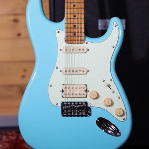 Guitarra Eléctrica <span class=keywords><strong>ST</strong></span> Profesional Directa de Fábrica, 22 Trastes Redondeados, Tamaño Completo, Pastillas SSH Alnico, Acabado de Alto Brillo, Suministro B2B al por Mayor - Product Image 1