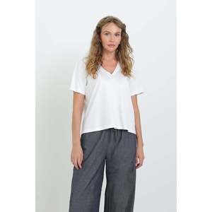 Camiseta básica con cuello triangular para mujer Soul, mezcla de algodón suave y transpirable, color crudo, para uso diario informal y comodidad - Product Image 3