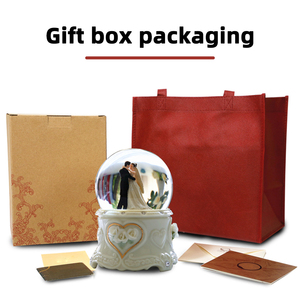 جرس موسيقى دوار ، سلسلة زفاف ، كرة ثلج ، ديكور مخصص من الراتنج ، كرة ثلج ، تذكارية لحفلات الزفاف ، ديكور للزوجين ، كرة ثلج راتينج - Product Image 6