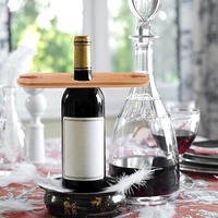 Étagère à bouteilles de vin en bambou écologique personnalisable avec un design multifonctionnel pour un rangement gain de place