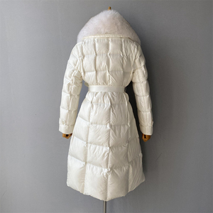 Vente d'usine épais chaud bouffant bulle blanc plume vers le bas <span class=keywords><strong>manteau</strong></span> col en fourrure véritable Logo personnalisé hiver à capuche femmes Long <span class=keywords><strong>manteau</strong></span> en <span class=keywords><strong>duvet</strong></span> - Product Image 5