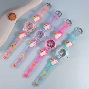 Reloj creativo de cuarzo con esfera 3D de dibujos animados para niños y niñas de escuela primaria <span class=keywords><strong>serie</strong></span> infantil con estuche luminoso - Product Image 2