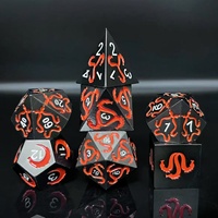 Grosir set dadu persegi polihedral menyala dalam gelap kustom buatan tangan logam PU berbagai ukuran/bentuk stok ledakan