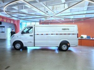 KAMA ES7 4x2 Mini camiones <span class=keywords><strong>de</strong></span> <span class=keywords><strong>carga</strong></span> refrigerados eléctricos con 2 asientos Camiones refrigeradores en casa para <span class=keywords><strong>transporte</strong></span> - Product Image 2