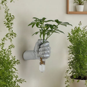 Vaso Creativo a Forma di Pugno con Decorazione da Parete Sospesa e Viti di Espansione Abbinate, Fioriera per Uso da Giardino - Product Image 5