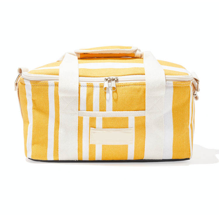 สีเหลือง