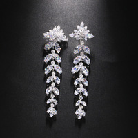 Boucles d'oreilles longues unisexes tendance, design géométrique brillant en strass, en alliage plaqué or/argent, haute qualité