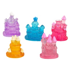 Vente en gros de figurines en résine de château de rêve de dessin animé, ornements en résine kawaii, modèle en résine qui brille dans le noir pour la décoration de voiture - Product Image 4