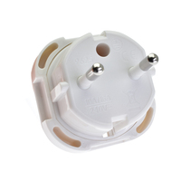 Adaptateur de prise UK vers EU certificat CE adaptateur carré à 3 broches à rond prise d'insertion de prise 2 broches, convertisseur de puissance de voyage royaume-uni à islande