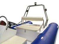 Zodiac 16, bateau pneumatique sportif léger, écologique, stable, 6 places, haute vitesse, ponton rigide, activités nautiques