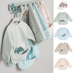 Baberos de bebé de PU personalizados con mangas largas mono de patrón de impresión impermeable fácil limpieza cómodo lindo traje de recién nacido - Product Image 3