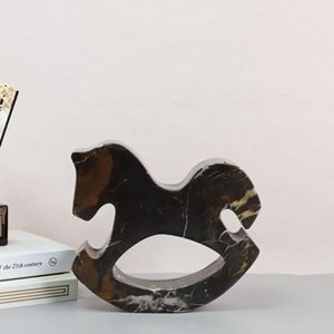 Scultura Moderna in Marmo <span class=keywords><strong>Nero</strong></span> Oro Naturale, Cavallo a Dondolo Lucidato per Arredamento Casa, con 1 Anno di Garanzia per Villa e Hotel - Product Image 2