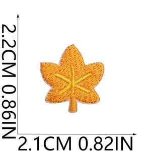 Mini Patch Brodé Thermocollant Adorable Chien Chat Feuille Hamburg Football Canard pour Étiquette de Bagage et Décoration de Sac - Product Image 5