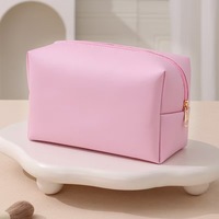 Petite pochette de maquillage de voyage en cuir PU imperméable pour femmes personnalisable sac à cosmétiques organisé personnalisé pour la beauté en déplacement