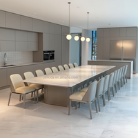 Ensemble de table à manger contemporaine de luxe sur mesure avec plateau en marbre beige blanc extra long de 3,8 mètres pour meubles de maison