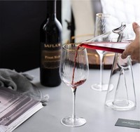 Carafe à vin en verre de forme conique unique, soufflée à la main, en verre transparent, pour servir du vin rouge à la maison ou au bar