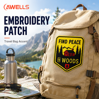 Lencana Bordir Alam Kustom dengan Gambar Kabin Hutan Bentuk Perisai dan Tulisan Slogan untuk Jaket, Tas, dan Topi Outdoor