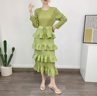 Robe plissée haut de gamme Lily, design de niche, style élégant pour femmes rondes, jupe à volants anti-âge