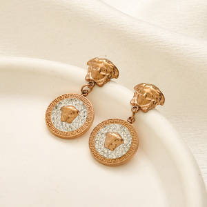 Pendientes de Diseño en Acero Inoxidable Chapado en Oro de 18k, con Diseño de <span class=keywords><strong>Medusa</strong></span>, de Marcas Famosas, para Mujer, Nueva Llegada - Product Image 2