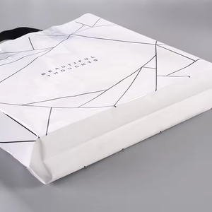 Bolsas de Plástico Personalizadas con Logotipo Impreso, Bolsas de Compras de Plástico PE Resistentes con Asa Suave <span class=keywords><strong>para</strong></span> Ropa, <span class=keywords><strong>Zapatos</strong></span>, Regalos y Empaque de Boutique - Product Image 4