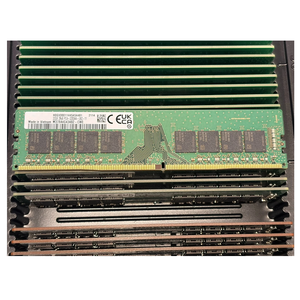 M393A4K40EB3-CWEBY 32 Go DDR4-3200 MHz PC4-25600 2RX4 Mémoire ECC - Product Image 1