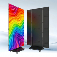 Pantalla LED Plegable de Tres Lados para Interiores P2.5, Pantalla Publicitaria de Doble Cara con Acceso Frontal, Señalización Digital de Pie