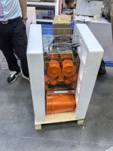 <span class=keywords><strong>Presse</strong></span>-agrumes commercial à haut rendement multi-têtes en acier inoxydable avec alimentation automatique pour jus d'orange - Product Image 4