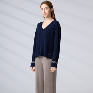 High Quality Oversized Cashmere Women's Casual V Neck Knitwear Merino Wool Long Sleeves <b>Pullover</b> Sweater for Ladies - Product Image 4