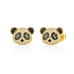 Pendientes de Panda Chapados en Oro con Circonita Cúbica Redonda, Hechos a Mano, Corte Brillante, Joyería de Oreja de Animal para Fiestas y Uso Diario - Product Image 1