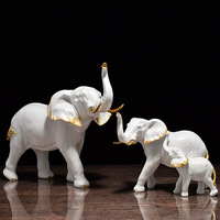 Ornements d'éléphant créatifs européens de luxe léger, décorations de bureau artistiques, décorations pour salons et meubles TV, artisanat en résine