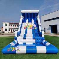 Toboggan aquatique gonflable géant commercial en PVC robuste avec grande piscine à éclaboussures pour la location d'événements estivaux