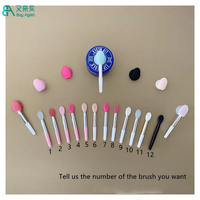 Vente en gros d'outils de beauté accessoires mini petite spatule pour masque en silicone applicateur de lèvres en silicone pinceau baume à lèvres en silicone pinceau à lèvres