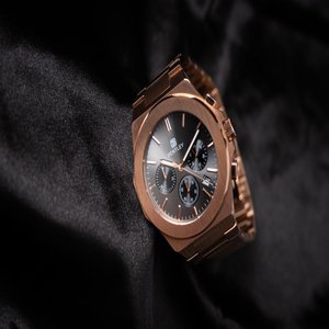 Reloj de oro refinado para todos los días, carcasa de acero minimalista, movimiento de cuarzo, banda de acero inoxidable de 18mm, ventana de esfera de cristal - Product Image 3