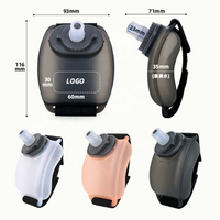 Bouteille d'eau sportive portable ODM, gourde d'hydratation en silicone de qualité alimentaire avec sangle réglable anti-choc pour le cyclisme et la course à pied