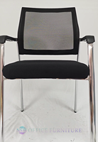 Chaise de Visiteur Exécutive Moderne en Maille Métallique avec Accoudoirs Fixes et Pieds en Métal Pivotant à 360°