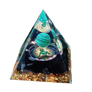 Pyramide de galets de cristal en résine époxy, ornement de bureau artisanal, sphère verte en obsidienne, décoration d'aquarium Tara verte, cadeau - Product Image 5