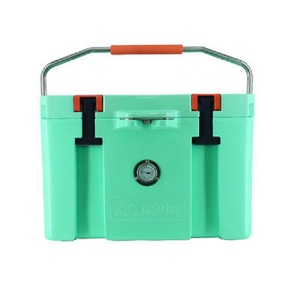 New design Lerpin 25QT rotomolded cooler box foam with stainless steel handle