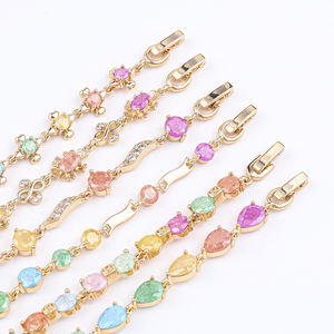 Nuovo <span class=keywords><strong>Bracciale</strong></span> Placcato <span class=keywords><strong>Oro</strong></span> alla Moda 2022, Gioielli da <span class=keywords><strong>Donna</strong></span>, Ottone Placcato <span class=keywords><strong>Oro</strong></span> 18k con Zirconi Colorati Arcobaleno, Vendita all'Ingrosso - Product Image 3