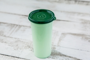 Gobelet en plastique à paroi simple Hacamy PP avec couvercle, vaisselle jetable légère pour boissons froides, jus, lait, thé - Product Image 4