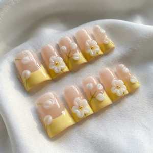 Unghie Finte Press-On All'Ingrosso, Corte, di Lusso, Fatte a Mano, Stile Duckbill Flare Y2K, per Feste, Unghie Artificiali in Offerta - Product Image 2