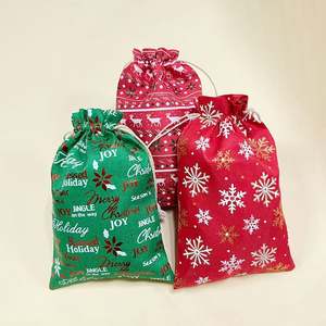 Sacs de Noël rouges et verts avec cordon de serrage, pochettes cadeaux en coton écologiques pour les cadeaux de Noël - Tailles personnalisables - Product Image 6