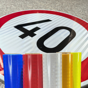 Señales de Tráfico Reflectantes de Grado Ingeniería, Resistentes al Agua, para Exteriores, Señalización de Seguridad Vial Personalizada, Alta Visibilidad Nocturna - Product Image 1