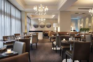 Ensemble de chambre à coucher moderne en bois massif de luxe Ambassador <span class=keywords><strong>Juan</strong></span> <span class=keywords><strong>Les</strong></span> <span class=keywords><strong>Pins</strong></span> pour appartement - Product Image 3