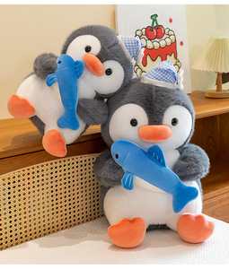 Peluche pingouin mignon personnalisée, adorable peluche pingouin requin à câliner, jouet en peluche animal enrobé, cadeau de vacances pour enfants - Product Image 3