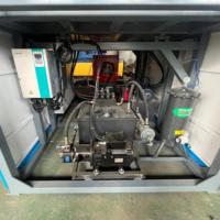 Machine de fabrication de bidons en plastique semi-automatique de 20 L avec système de soufflage à haut rendement pour la production industrielle de PEHD