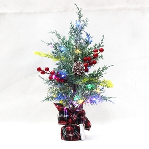 Vente en gros Mini sapin de Noël artificiel de 15.7 pouces Lumières LED Bassin inférieur en lin grossier en ciment solide - Product Image 1